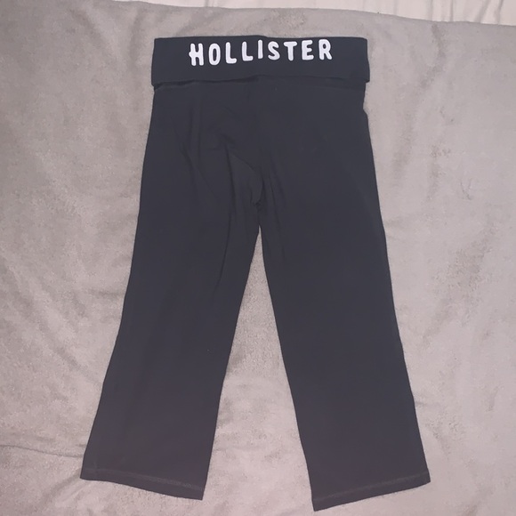Hollister wide leg crop leggings in Like new condition. - Picture 2 of 6